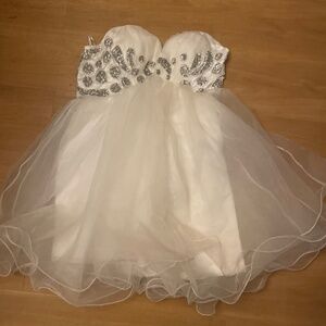 White Strapless Multipurpose Dress